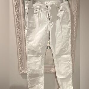 Men’s white denim Levi’s jeans size 33/30 brand new